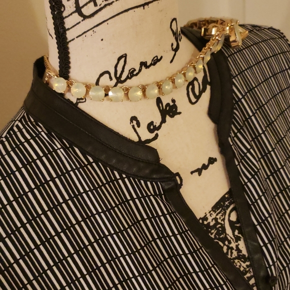 Alfani blouse - Picture 2 of 3